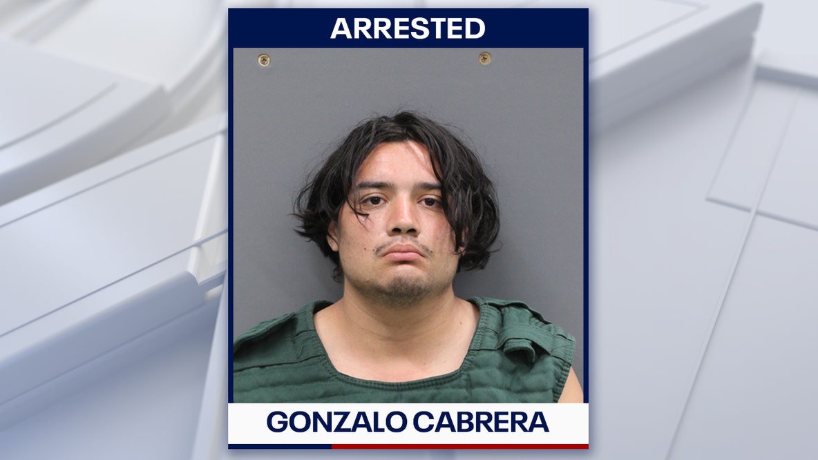 Suspected burglar accused of reaching for crowbar during fight with Hillsborough deputies: HCSO