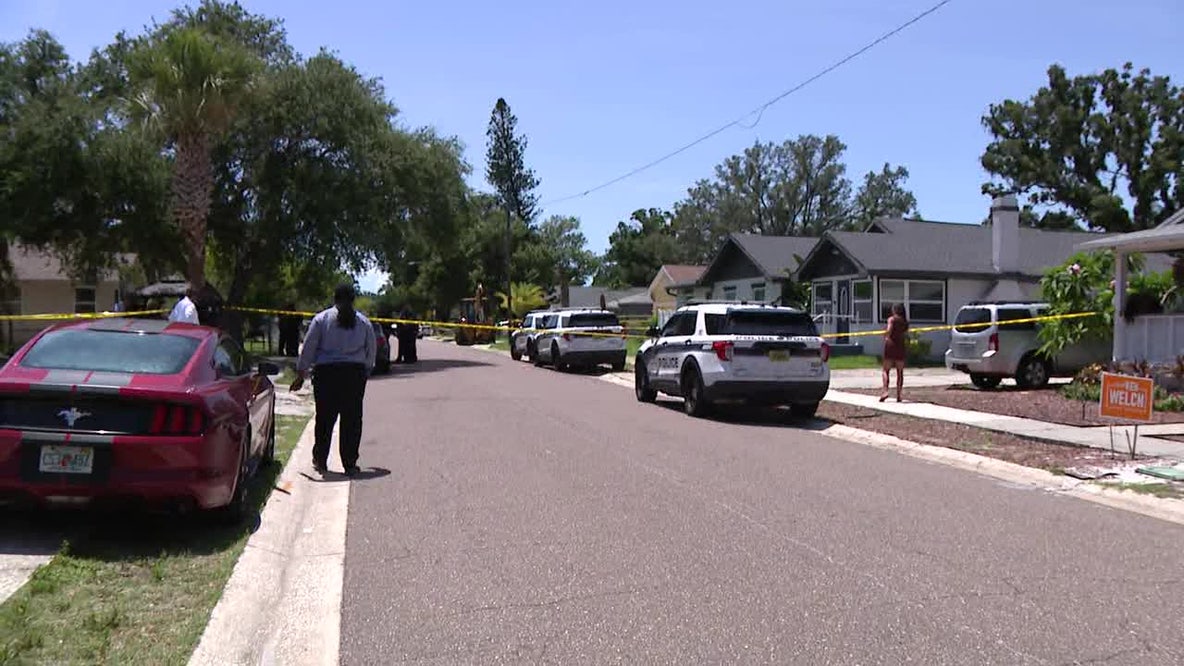 St. Petersburg police search for suspect after city worker, mother of 4 shot and killed