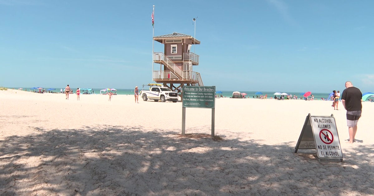Lifeguard staff beefed up, personal fireworks banned in Sarasota, Manatee counties over Fourth of July weekend