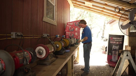 Tophat's Sutlery: Sumterville workshop recreates 19th century military history