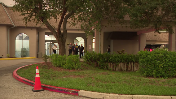 Bradenton assisted living roof collapse forces evacuation