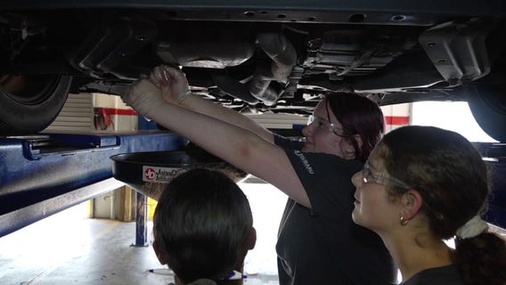 Pinellas County schools launch all-girls automotive maintenance training program