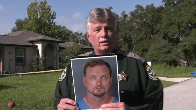 Suspect covered in blood punches Hernando County deputy in face as unconscious woman lies nearby: Sheriff