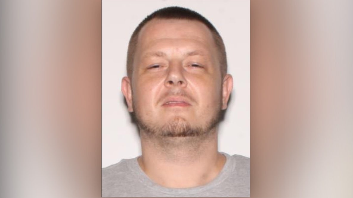 Tampa police search for man who escaped from court-ordered health care facility