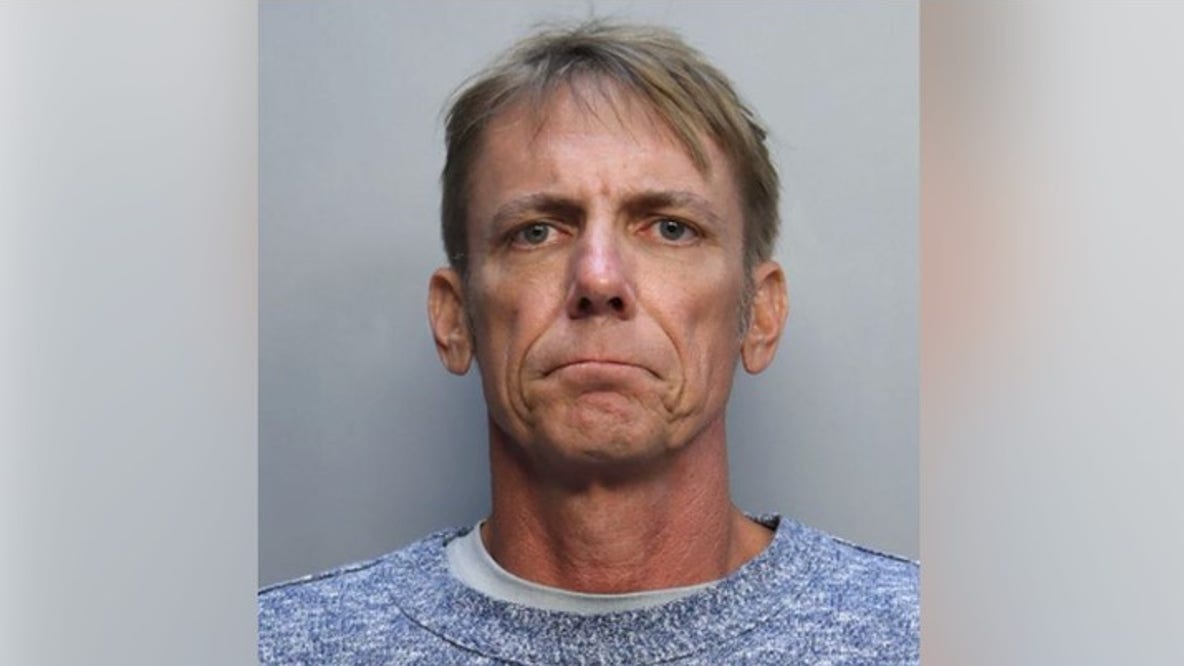 Florida man accused of cutting off diver's air supply in fight over coveted lobster diving spot