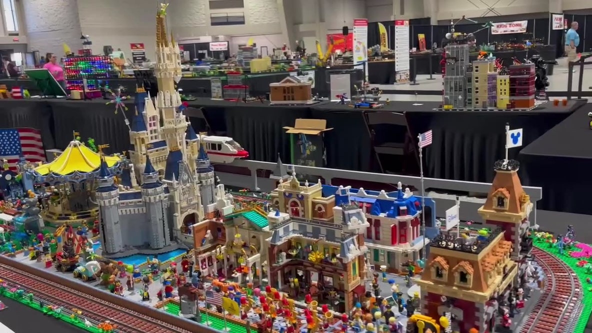 Brick Fan Event: LEGO builders bring massive displays to Tampa