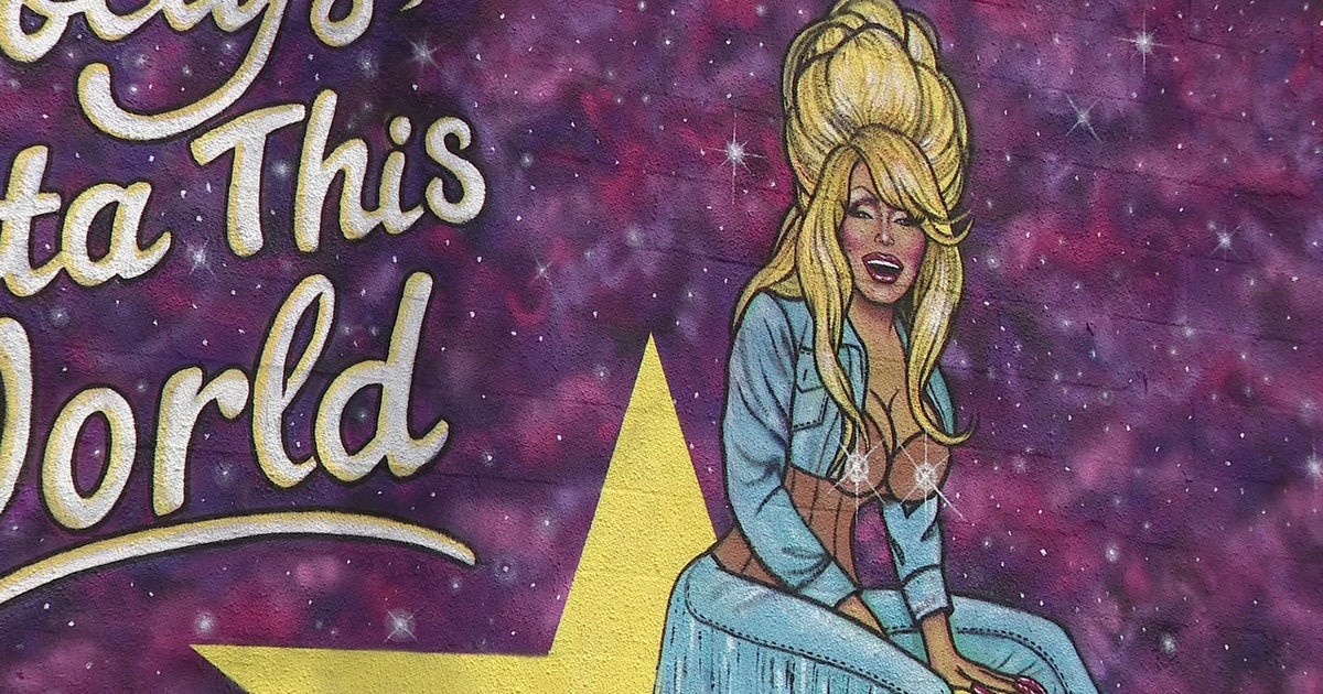 Dolly Parton mural Tampa: Artist finishes tribute weeks before icon's death