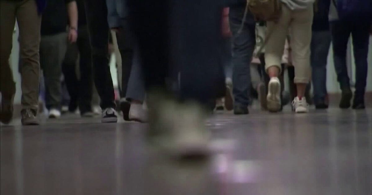 Hillsborough dress code: School board reverses restrictions on leggings