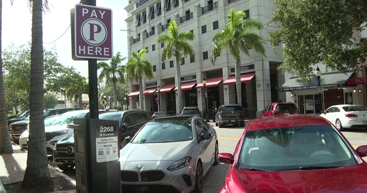 Sarasota paid parking: City suspends downtown extended hours after backlash