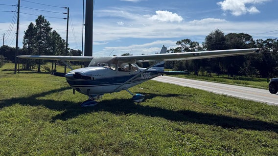 Plane makes emergency landing on US 98 in Sebring
