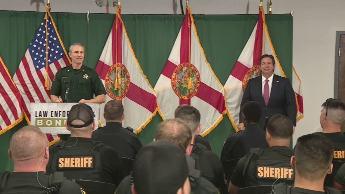DeSantis announces $5K bonuses for 1,500 new Florida law enforcement officers