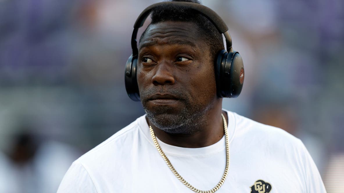 Hall of Famer Warren Sapp files federal lawsuit against Tampa over City Hall incident