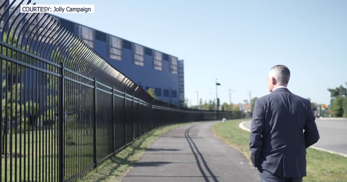 David Jolly gains in governor's race as he focuses on data centers