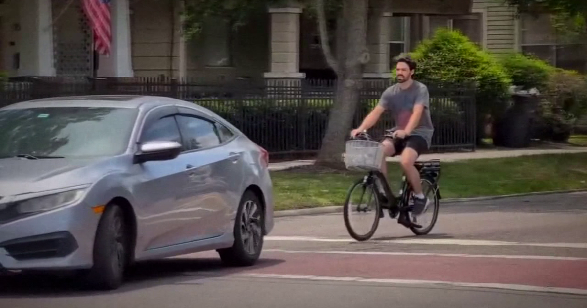 Tarpon Springs to vote on ordinance restricting bikes, scooters on busy sidewalks