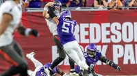 Baker Mayfield to miss at least 3 weeks with dislocated thumb
