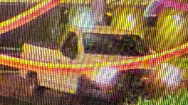 2 pedestrians injured in St. Petersburg hit-and-run crash, police searching for driver