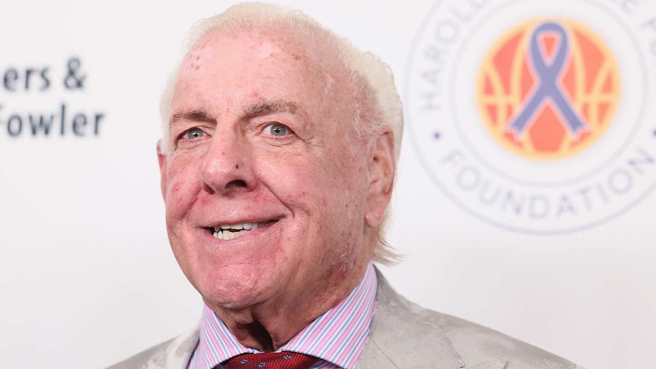 Ric Flair recovering after fall outside Tampa restaurant: 'I will be ...