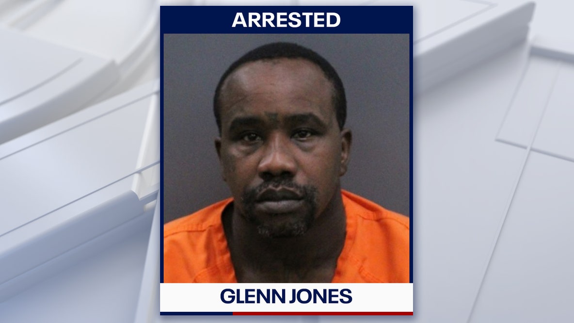 Hillsborough father arrested after 5 children left unattended, 3-year-old found wandering near road: HCSO