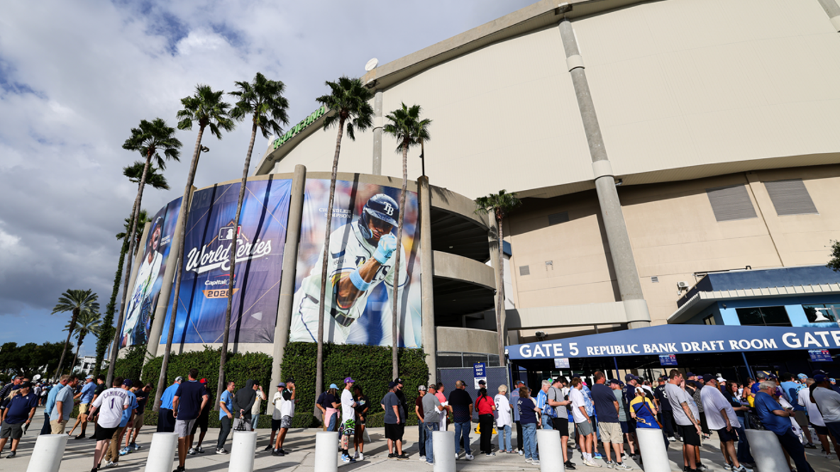 World Series, Game 3 live updates: Tampa Bay Rays vs. Milwaukee Brewers
