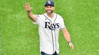 Rays legend Evan Longoria to throw first pitch before World Series Game 4