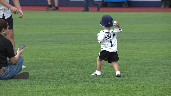 Rays fans celebrate ALCS Game 5 win at Tropicana Field watch party