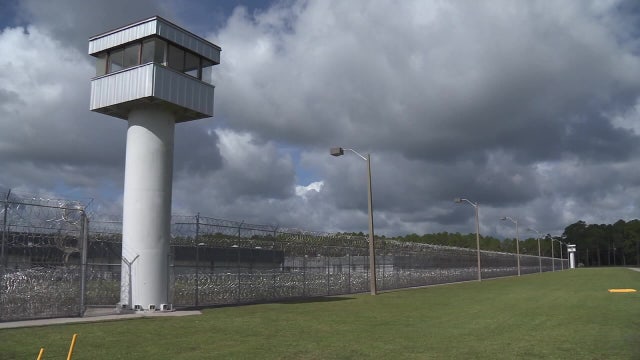 Administrative glitch briefly frees two immigration detainees at Florida’s Deportation Depot