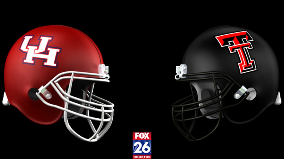 Texas Tech Red Raiders holds off Houston Cougars 28-26 after late conversion stop