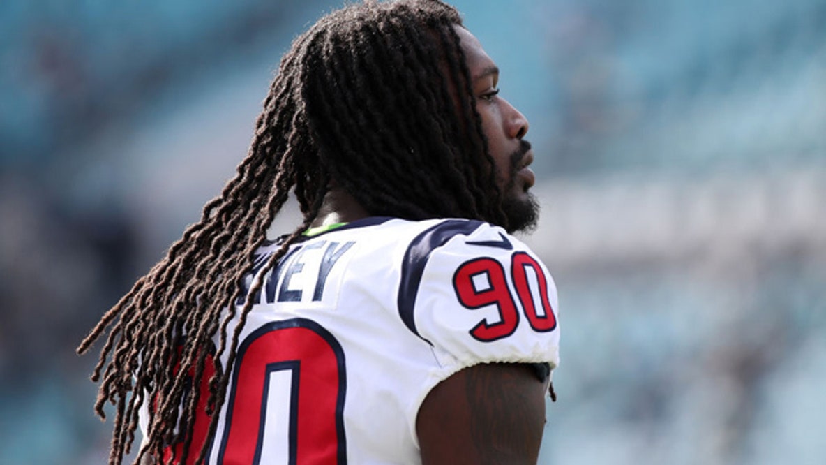 Jadeveon Clowney set to return to Houston