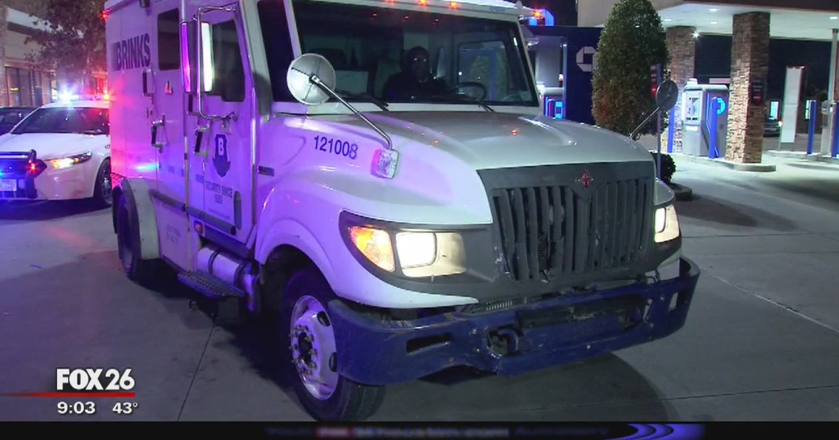 Armored vehicle employee robbed at ATM | FOX 26 Houston