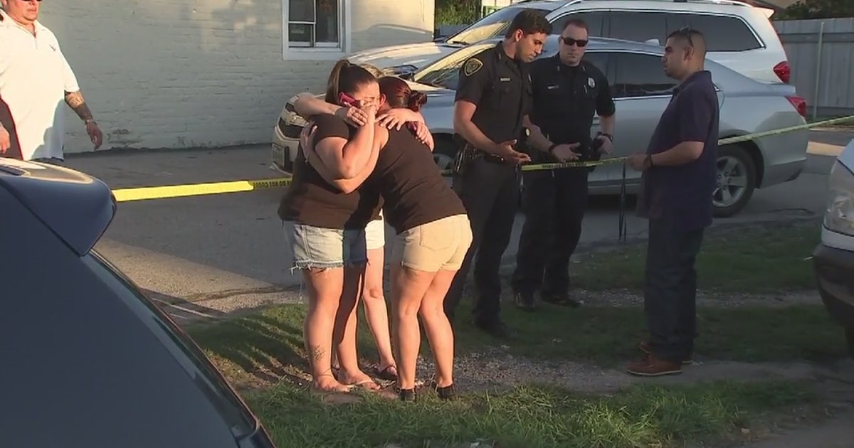 Police: Victim of double homicide was killed in front of his family ...