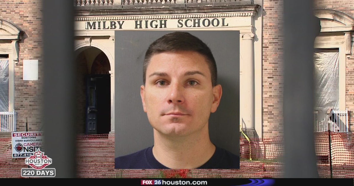 38-year-old Houston high school teacher accused of having sex with ...