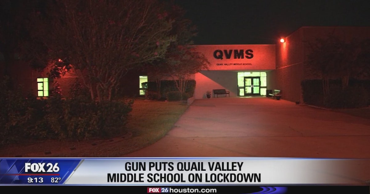 Gun puts Quail Valley Middle School on lockdown | FOX 26 Houston