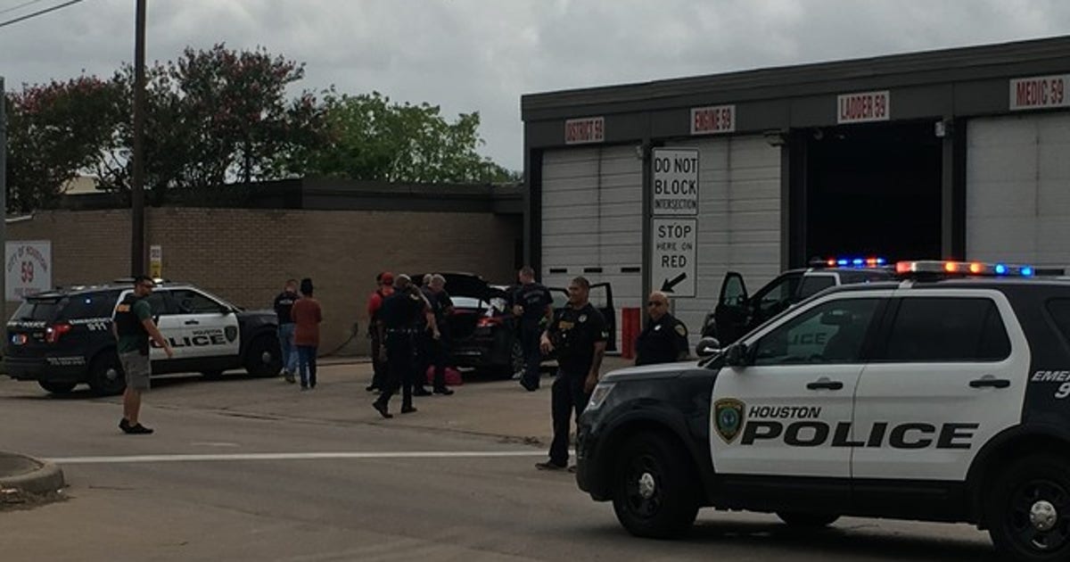 Police investigate home invasion in southwest Houston | FOX 26 Houston
