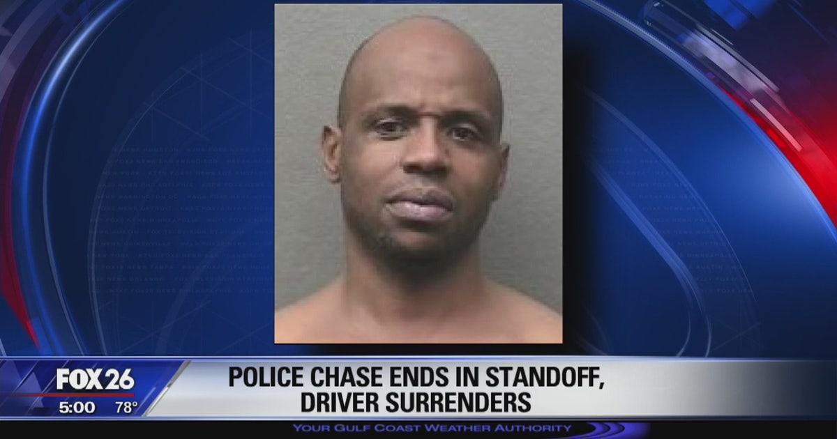 Police car chase ends in tense standoff | FOX 26 Houston