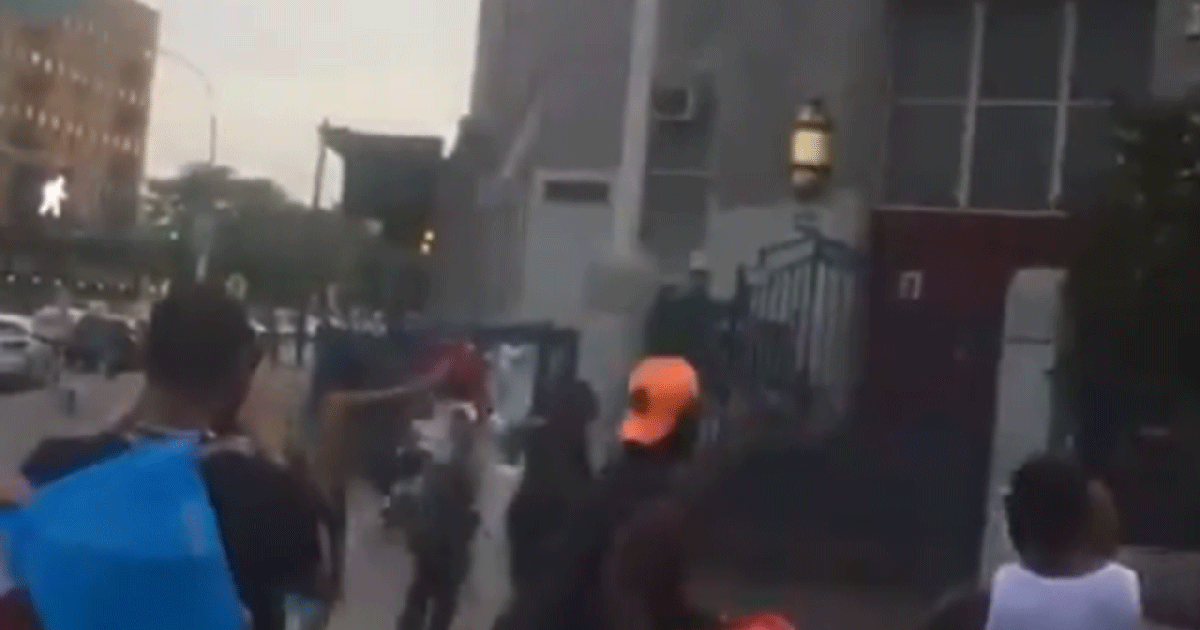 Video shows 2 more NYPD officers doused with water | FOX 26 Houston