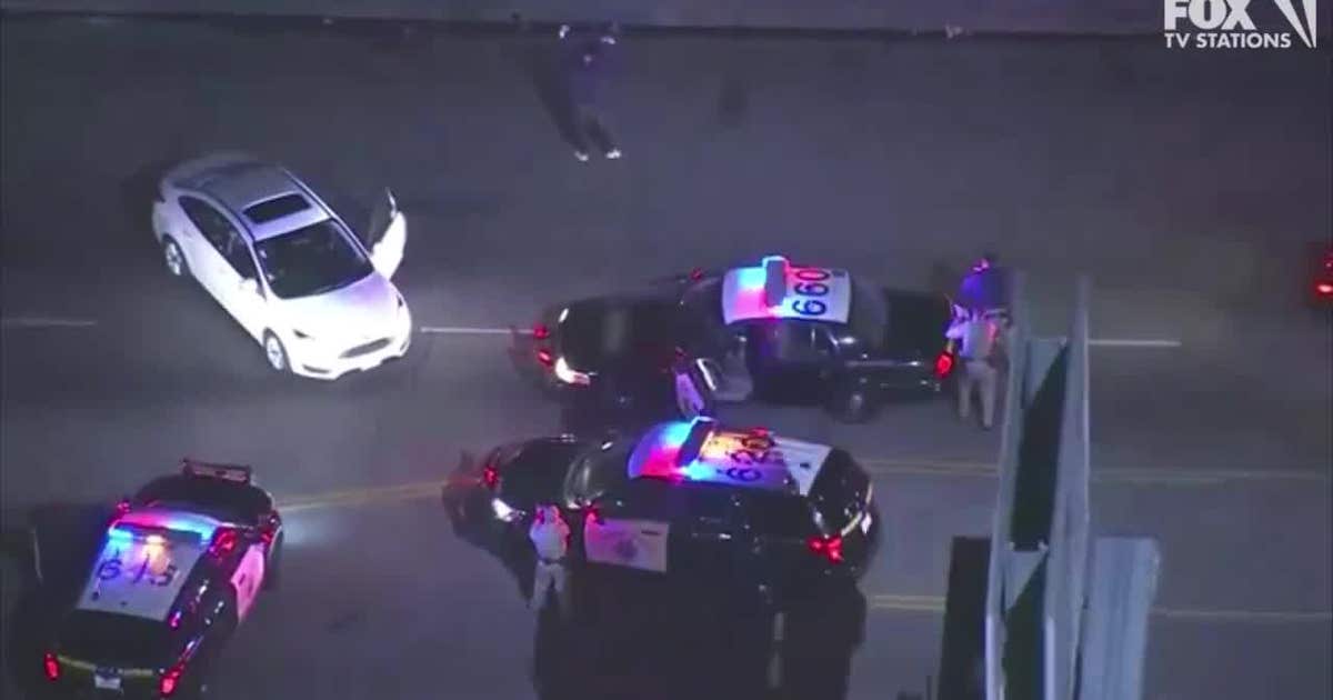Suspect break dances before arrest following police chase in Calif ...