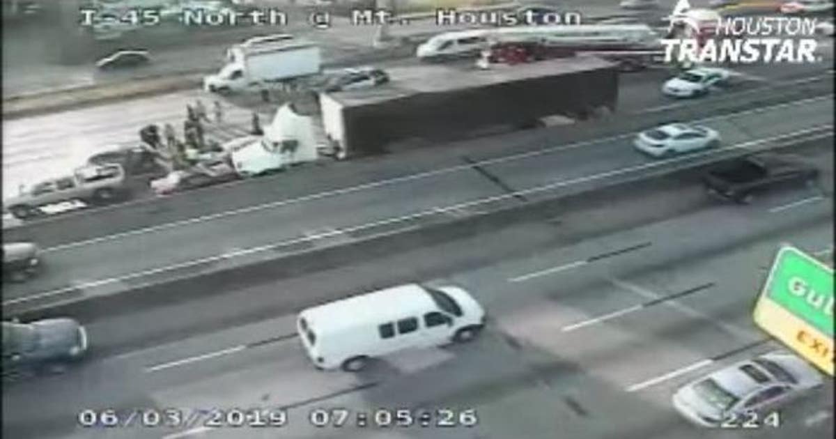 Multiple vehicles involved in crash on North Freeway at Mount Houston ...