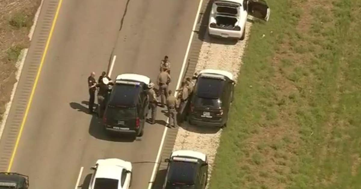 Driver in Dodge Challenger leads police on a high-speed pursuit to ...