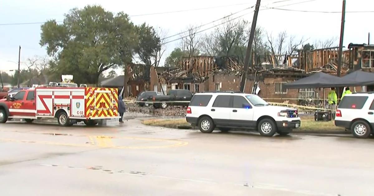 Dozens of families forced from homes after fire destroys 30 South ...