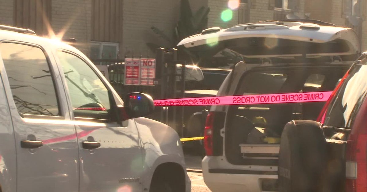 Man discovered dead in parking lot of SE Houston apartment complex ...