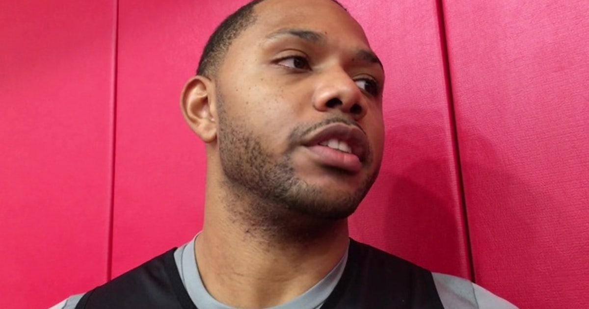 Gordon scores 22 points to help Rockets to 14th consecutive win | FOX ...