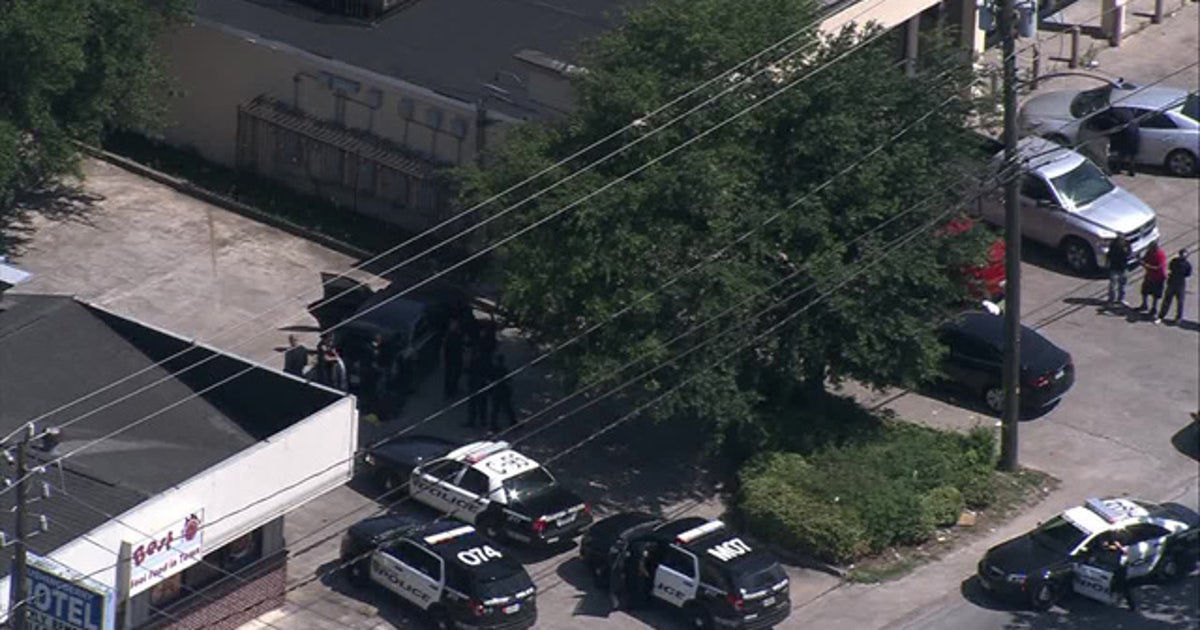 Suspect in custody after pursuit in southeast Houston | FOX 26 Houston