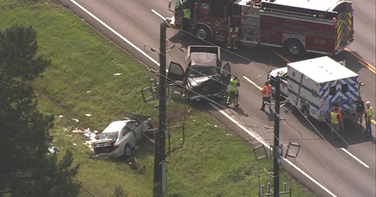 Four-vehicle crash in northeast Houston | FOX 26 Houston