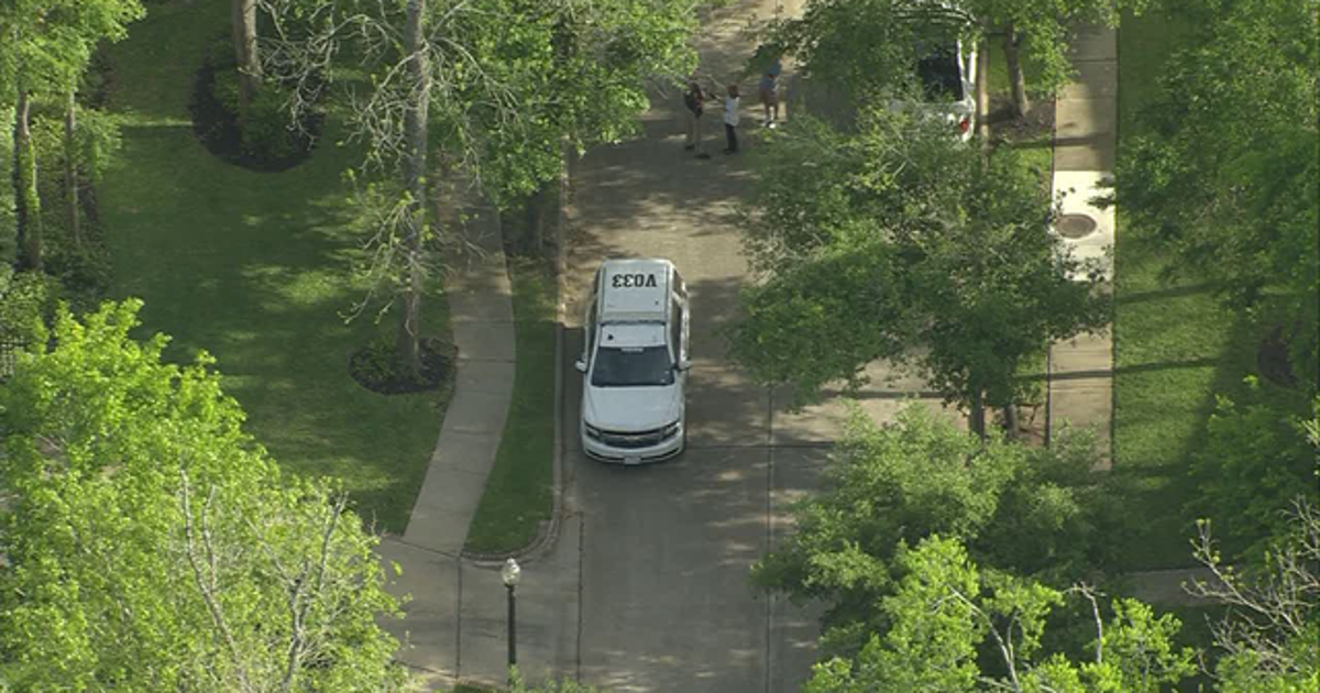 Suspect in custody after Fort Bend County deputy struck by car | FOX 26 ...