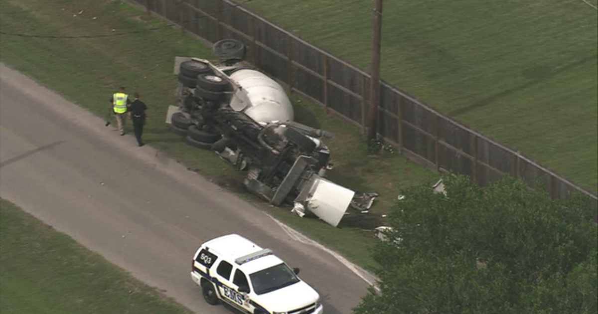 Fatal crash involving cement truck in northwest Fort Bend County | FOX ...