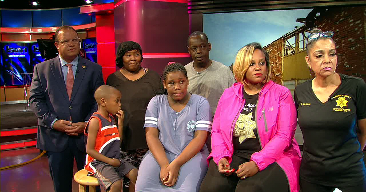 Dozens of families lose everything in apartment fire | FOX 26 Houston