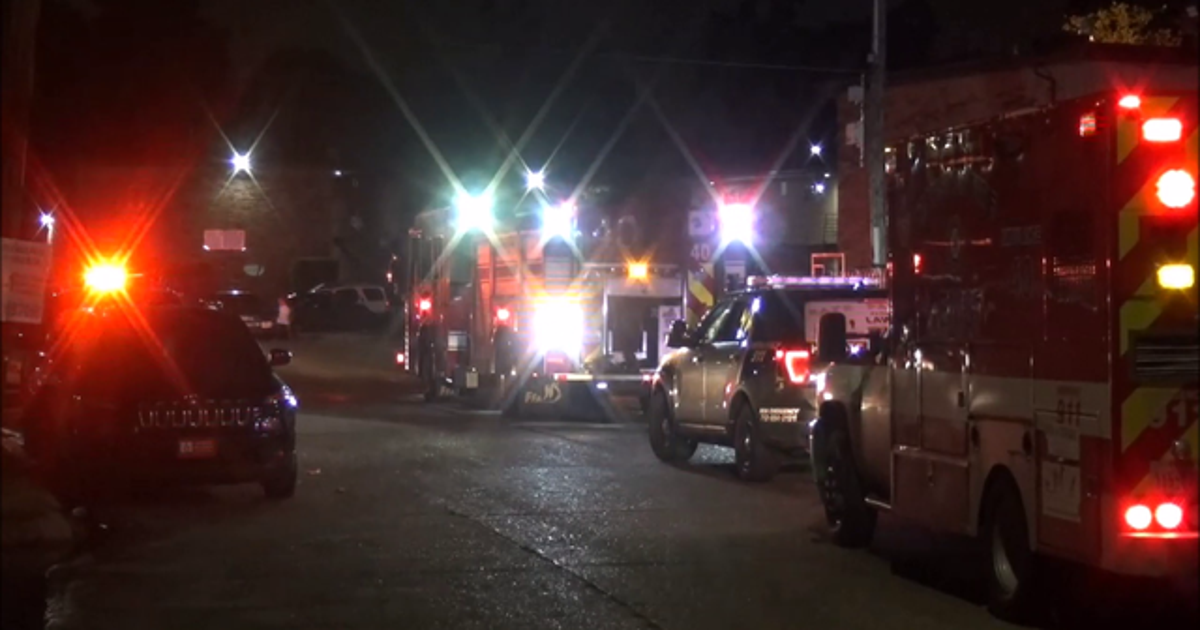 Teen shot in head near courtyard of southeast Houston apartments | FOX ...