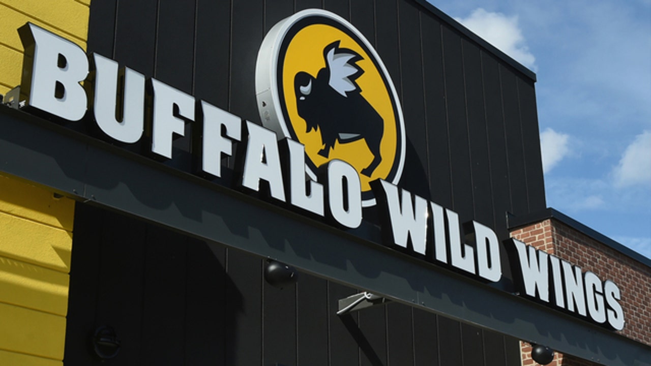 Buffalo Wild Wings Twitter account hacked