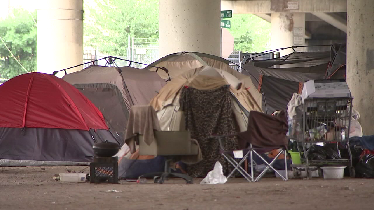 Residents considering lawsuit to get rid of homeless tent camps FOX