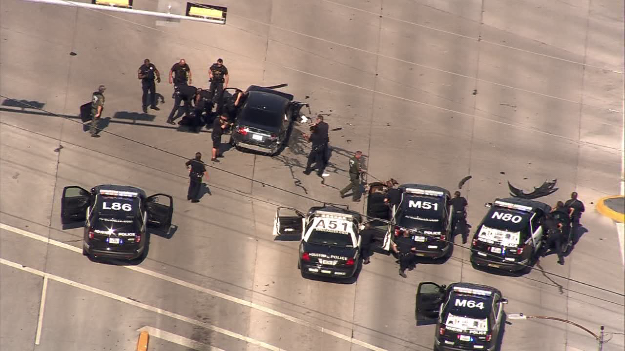 Police Chase Ends In Crash Near Texas Medical Center | FOX 26 Houston